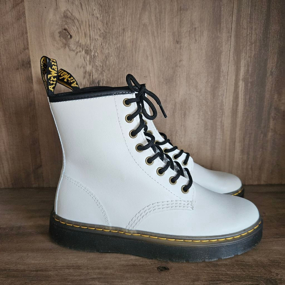 Doc Martens Dr. Martens Womens Zavala White Lace Up Combat Boots US 7 NWOT - Picture 1 of 5